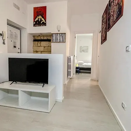 Cozy - Elegance And Comfort Near The Fair Бари