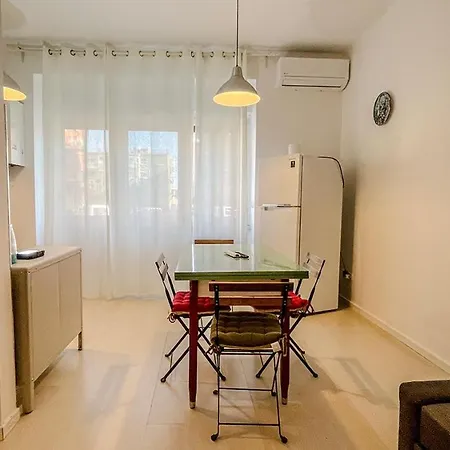 Cozy - Elegance And Comfort Near The Fair Apartment Bari
